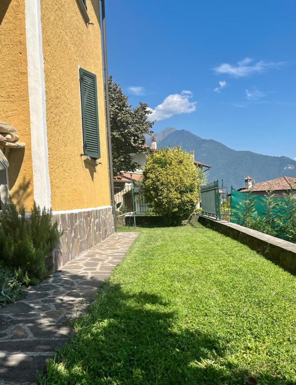 Casa Gialla Gera Lario Kültér fotó