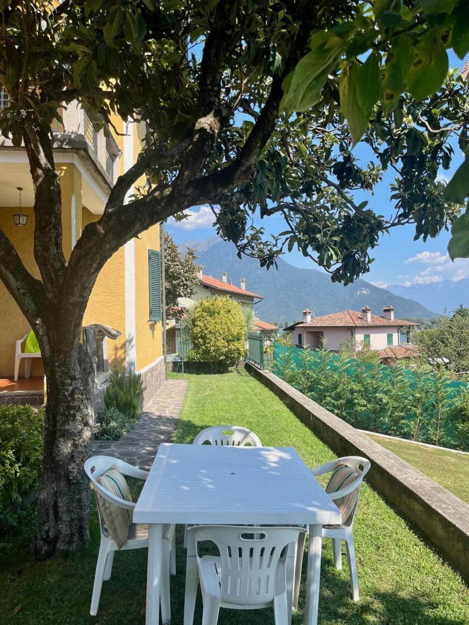 Casa Gialla Gera Lario Kültér fotó